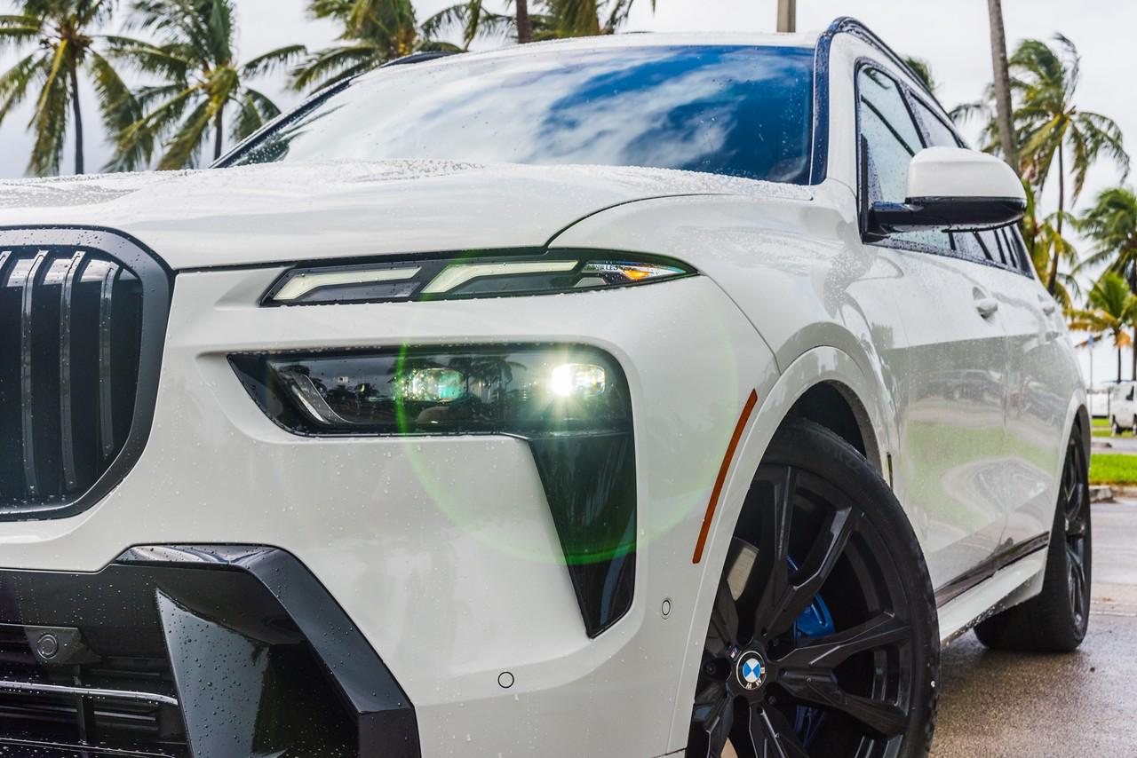 Aluguel BMW X7 xDrive40i em Miami