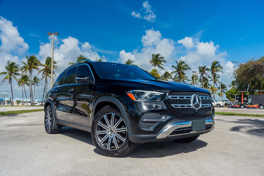 Аренда Mercedes GLE450e 2025 года в Майами