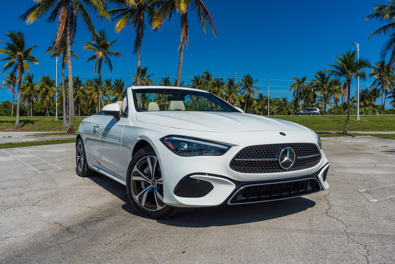 Alugue um Mercedes-Benz CLE300 em Miami
